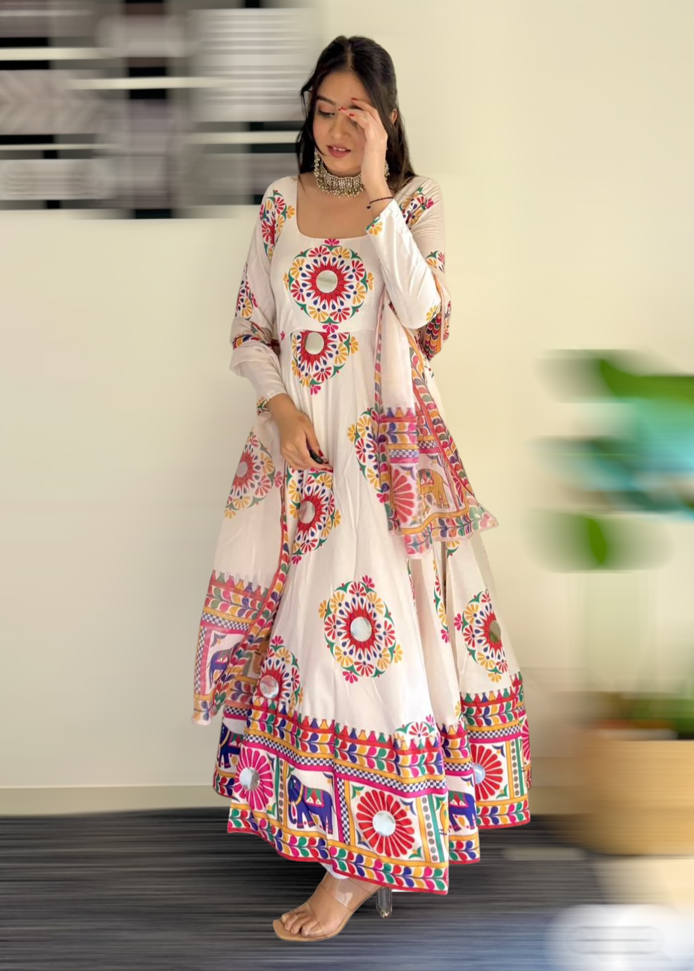 NavRiwaaz Luxe
